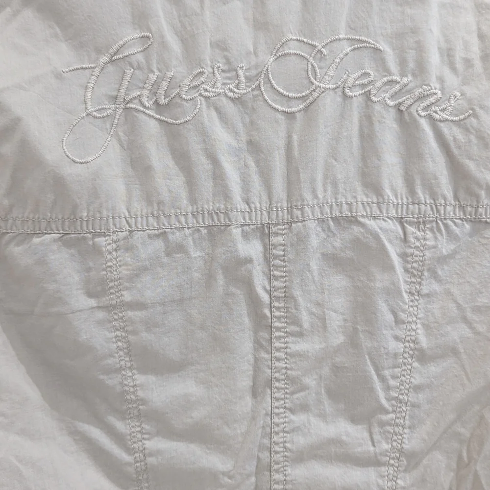 2/$25 Guess Jeans Western Shirt M Tan Pearl Snap Embroidered Logo Button Up - Picture 4 of 4